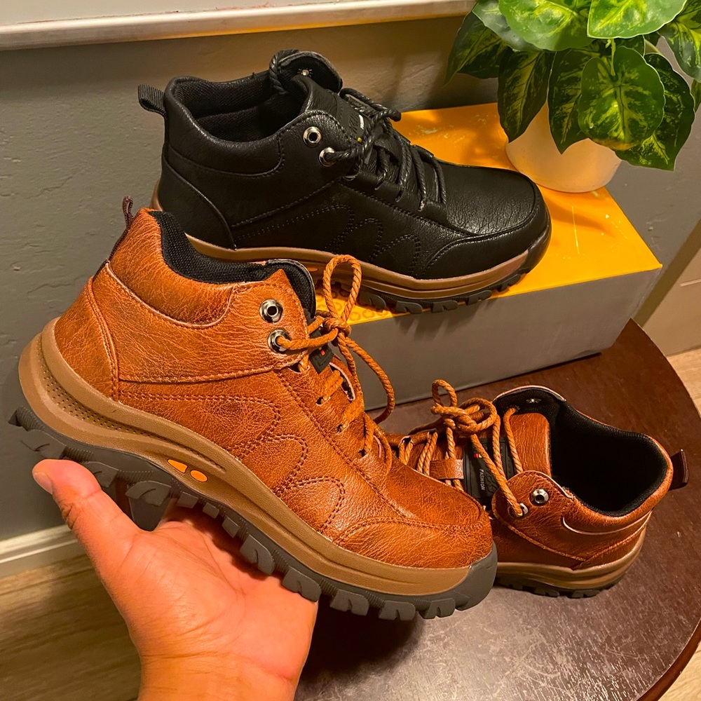 Safety shoes for man with steel toe